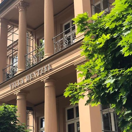 Hotel Villa Hentzel Веймар Экстерьер фото