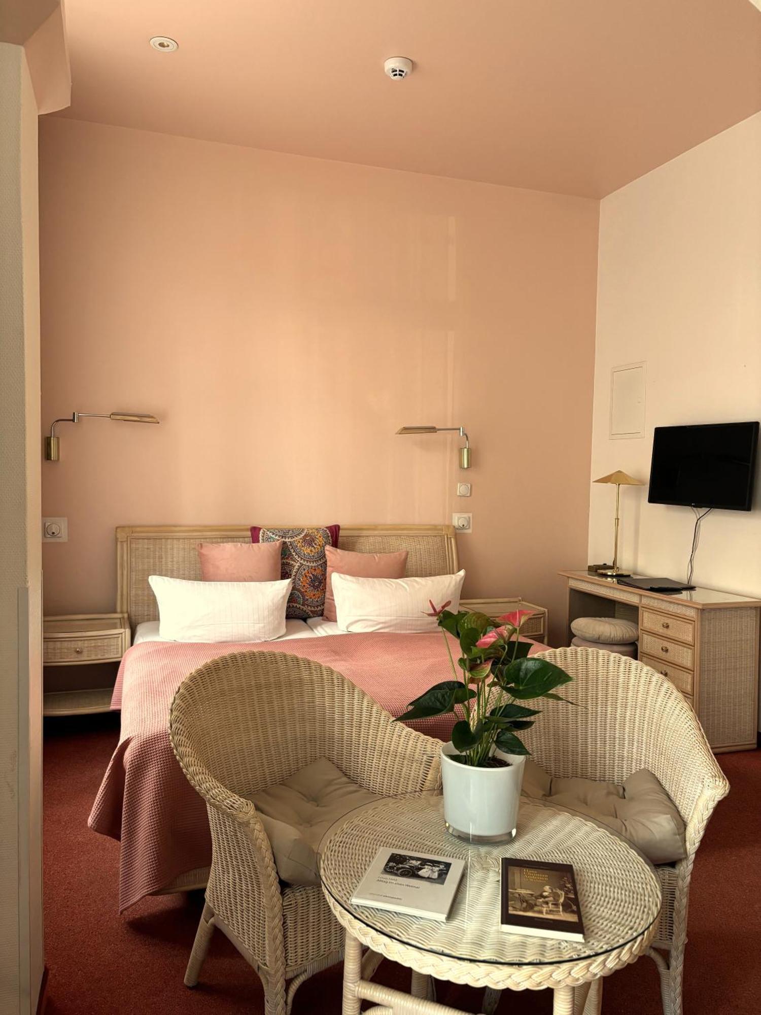 Hotel Villa Hentzel Веймар Экстерьер фото
