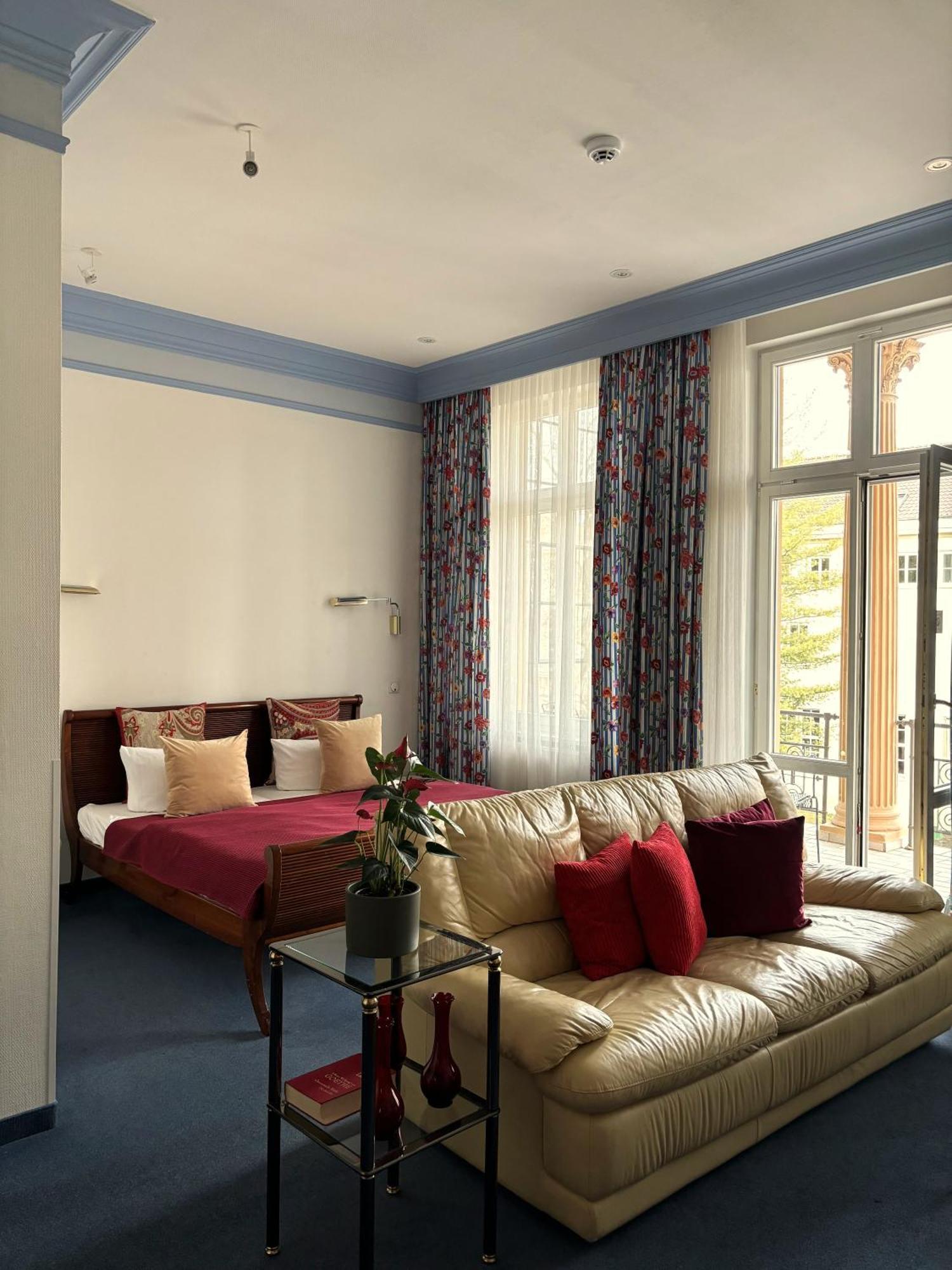 Hotel Villa Hentzel Веймар Экстерьер фото