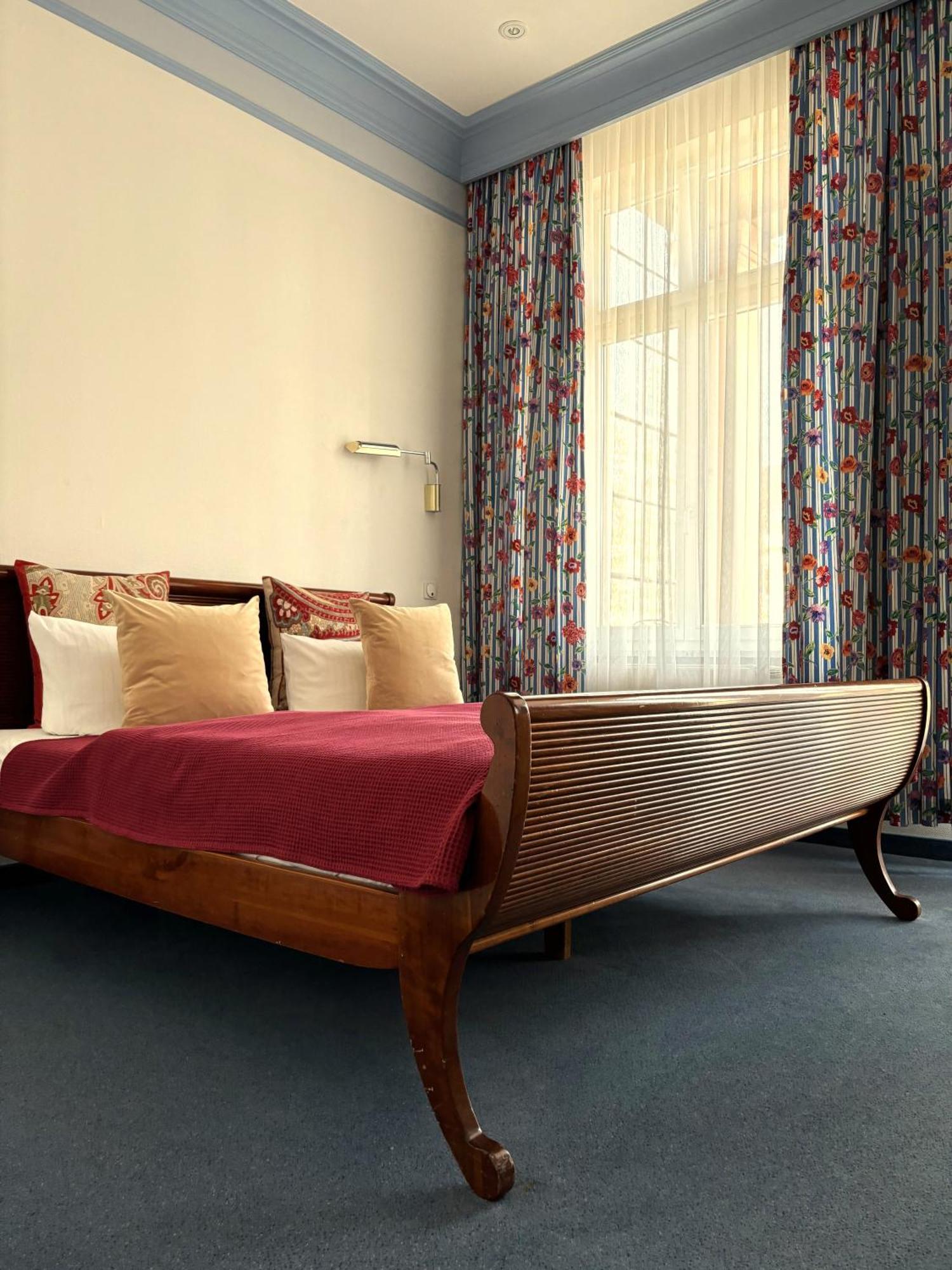 Hotel Villa Hentzel Веймар Экстерьер фото