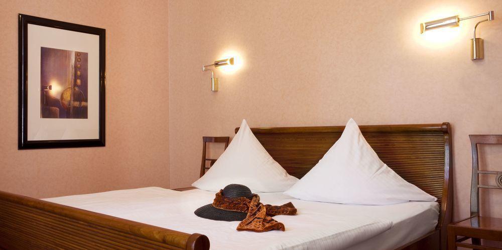 Hotel Villa Hentzel Веймар Экстерьер фото