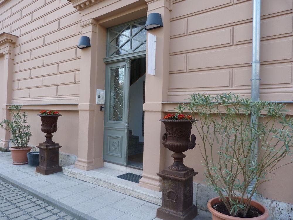 Hotel Villa Hentzel Веймар Экстерьер фото
